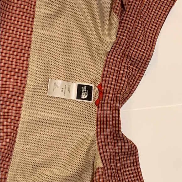 The North Face Men’s button down shirt L/G - Picture 7 of 9